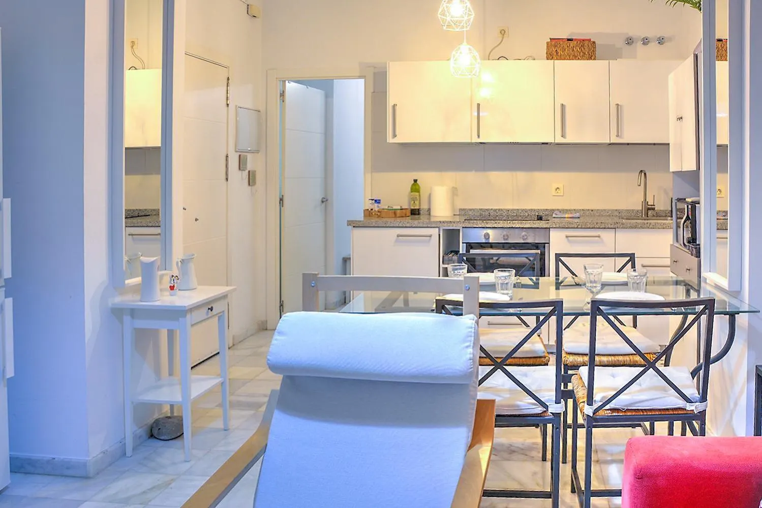 Apartamento En Calle Regla Sanz Seville 0*,