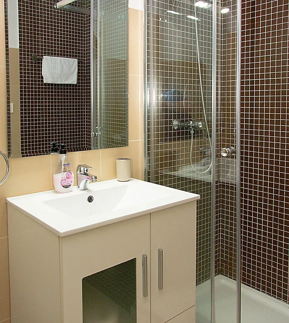 Apartment Apartamento En Calle Regla Sanz Seville Spain