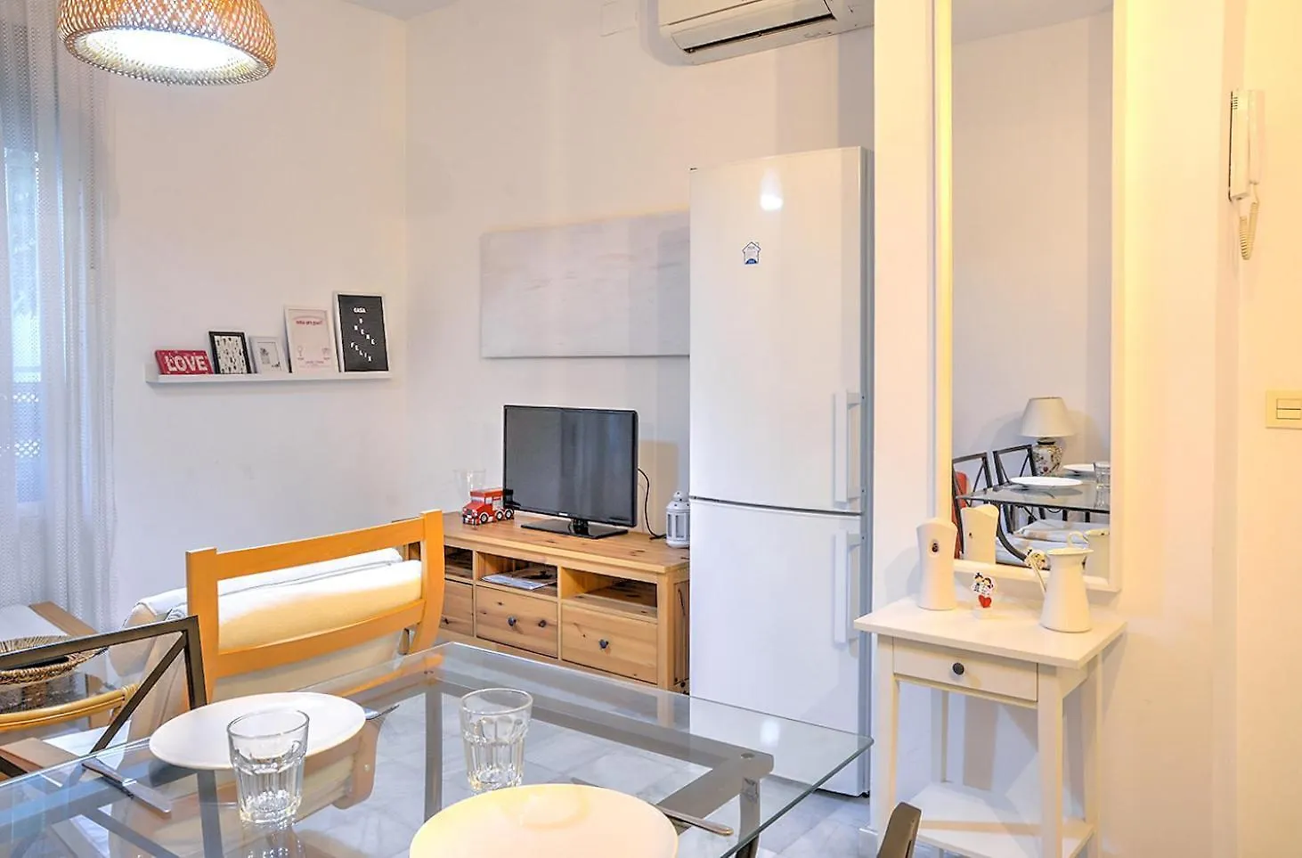 Apartamento En Calle Regla Sanz Seville 0*,  Spain