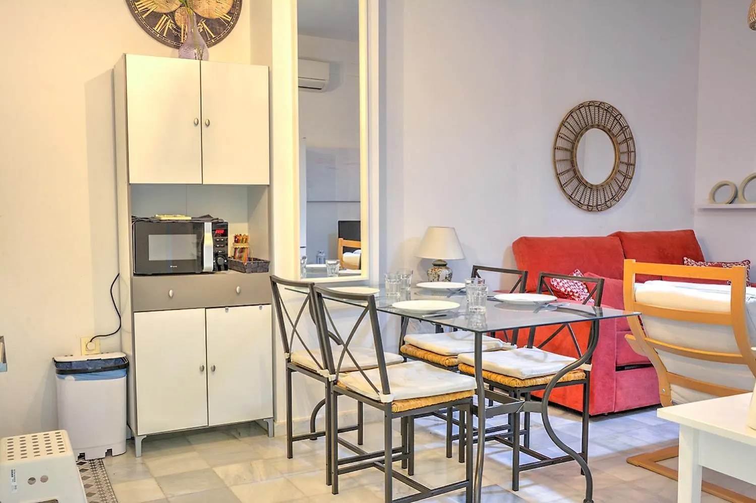 Apartamento En Calle Regla Sanz Seville Spain